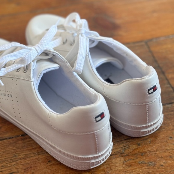 Tommy Hilfiger Sneakers - Picture 3 of 3
